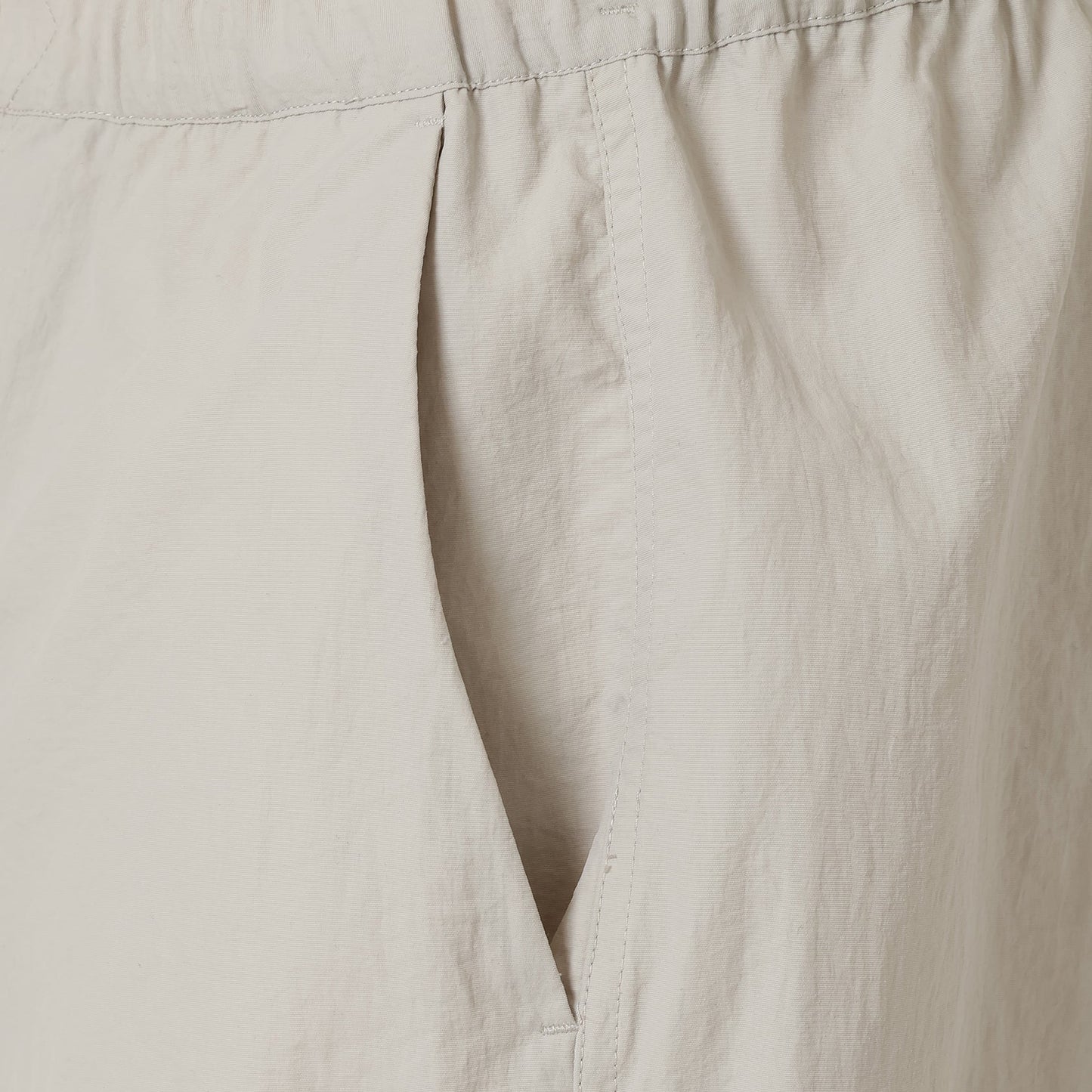 NANGA NYLON TUSSER CARGO PANTS