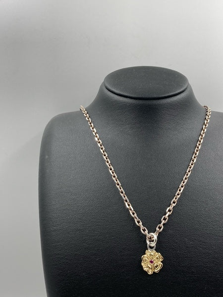 LARRY SMITH 18K GOLD ROSE PENDANT -M- RUBY