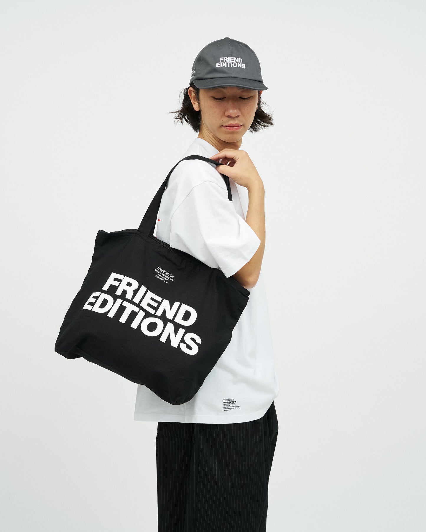FRIEND EDITIONS × FreshService FRIEND EDITIONS CANVAS ZIP TOTE BAG