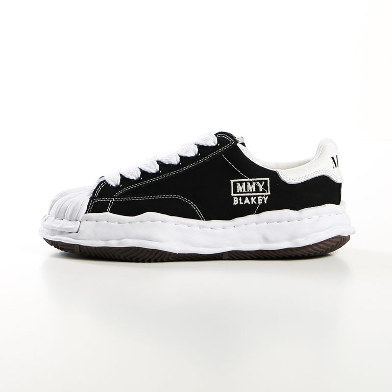 Maison MIHARA YASUHIRO BLAKEY Original Sole Canvas Lowtop Sneaker Black