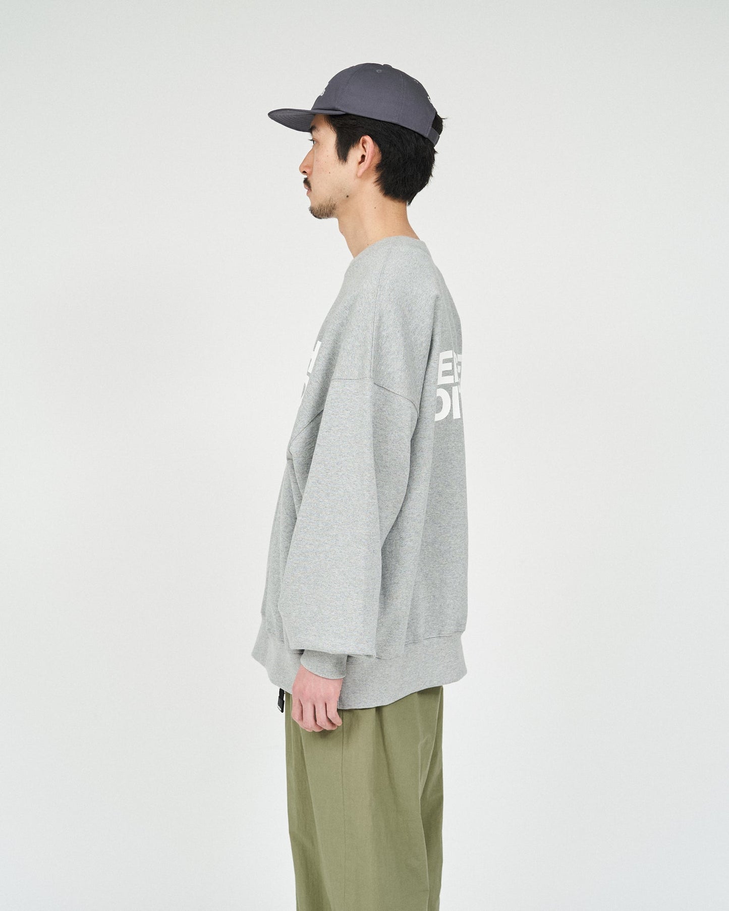 FreshService FE & FS LIGHT OZ CREW NECK SWEAT