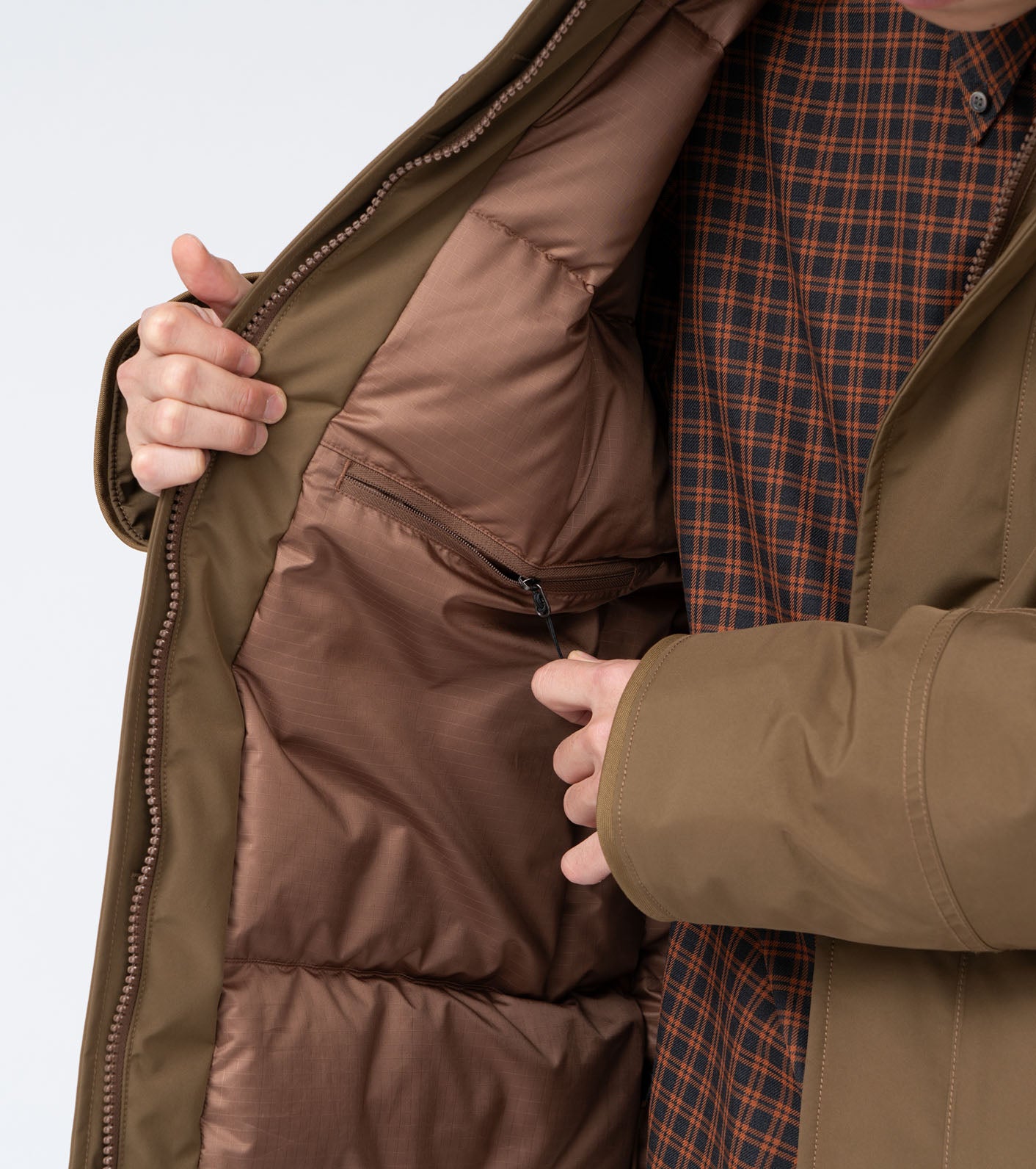 nanamica GORE-TEX Short Down Jacket