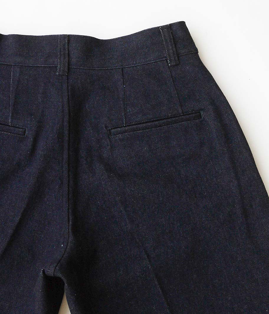 HERILL HL DENIM TUCK SHORTS