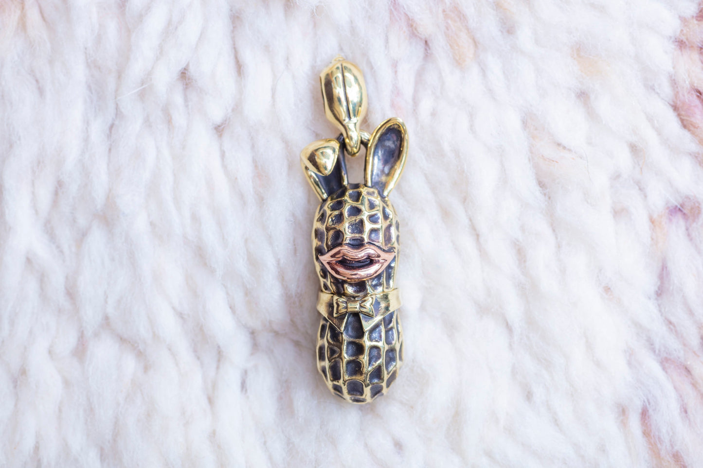 Peanuts&Co LARGE BUNNY PEANUTS brass x copper