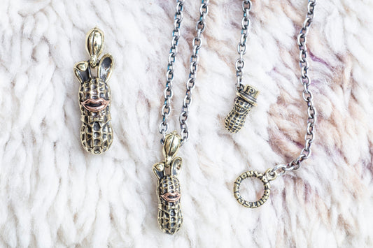 Peanuts&Co PEANUTS MEDIUM BUNNY PEANUTS brass x copper + chain silver x brass