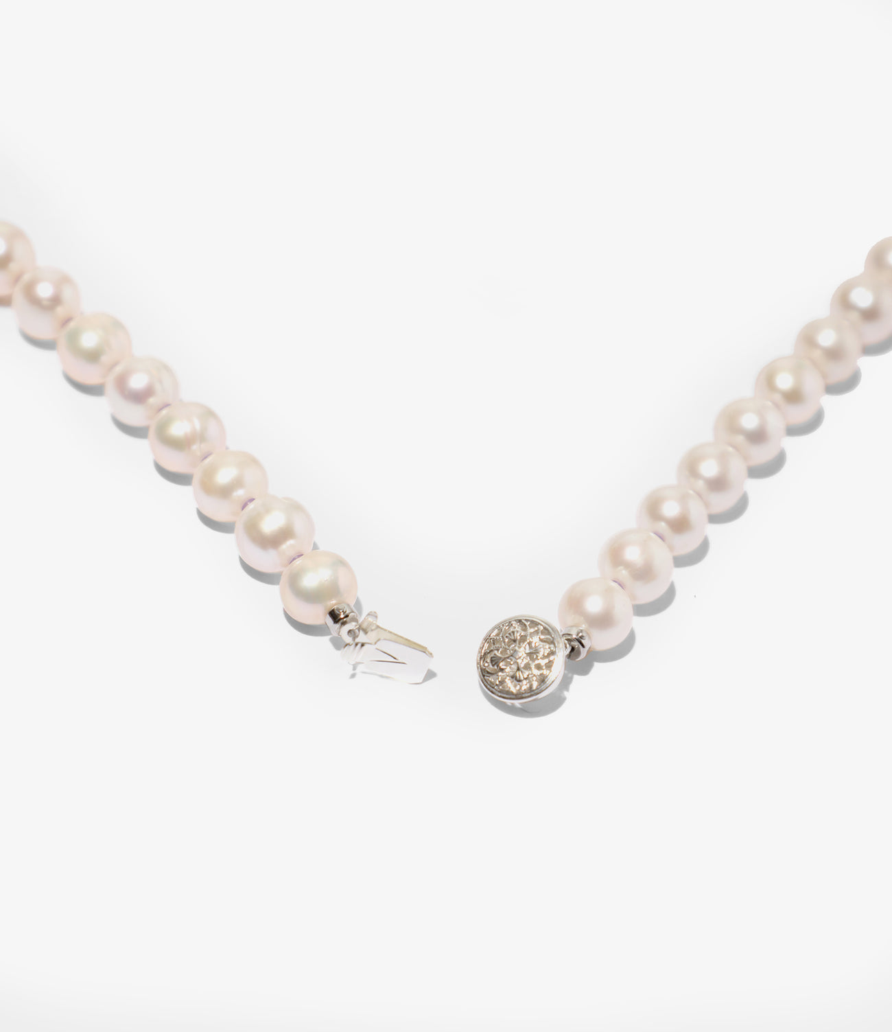Needles NECKLACE