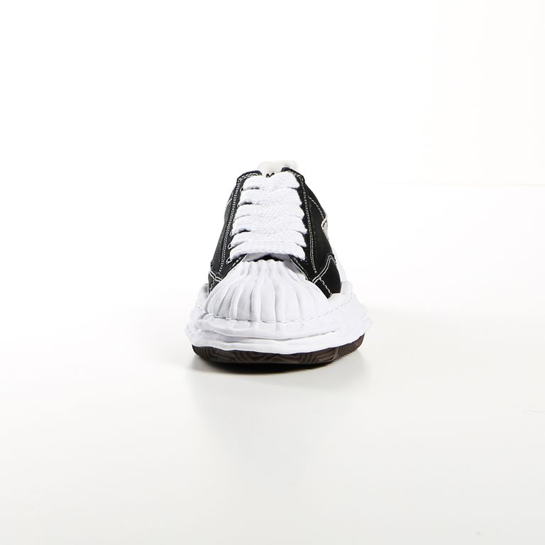 Maison MIHARA YASUHIRO BLAKEY Original Sole Canvas Lowtop Sneaker Black