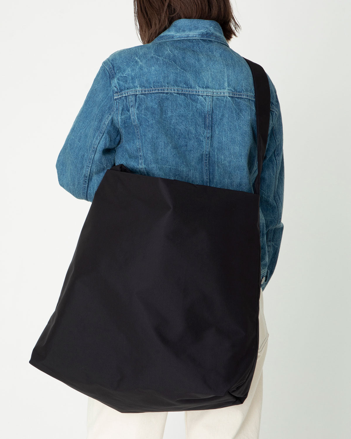 Aeta SHOULDER TOTE L