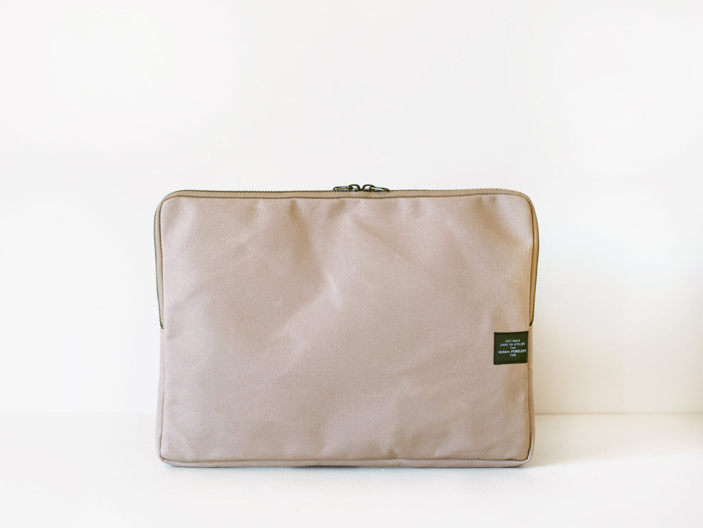 ateliers PENELOPE Laptop 13