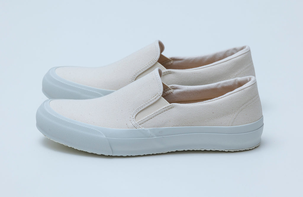 DOEK SHOE INDUSTRIES SLIP ON - ECRU