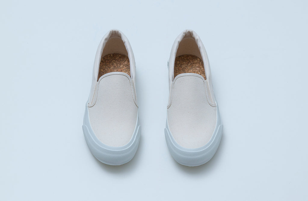 DOEK SHOE INDUSTRIES SLIP ON - ECRU