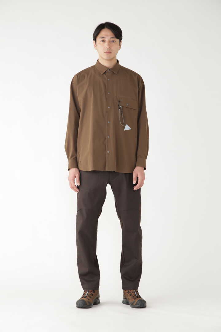 and wander light w cloth shirt