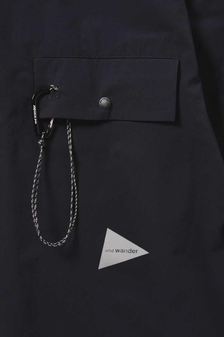 and wander light w cloth shirt