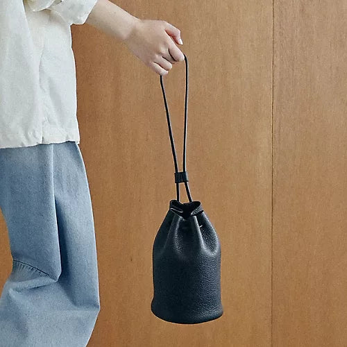 Aeta HAND POUCH