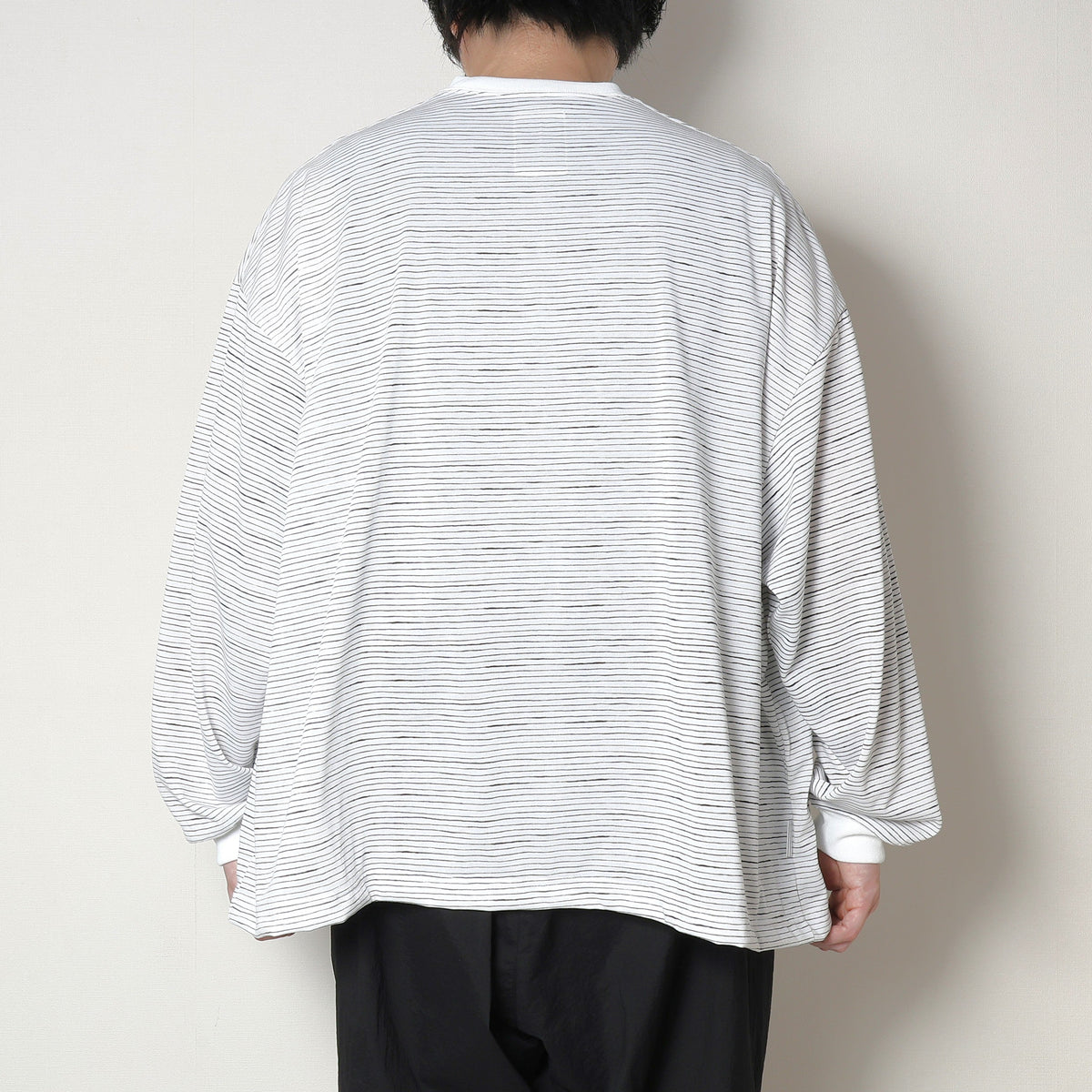 S.F.C (STRIPES FOR CREATIVE) SUPER BIG LS TEE (SIDE STRIPE TECH)