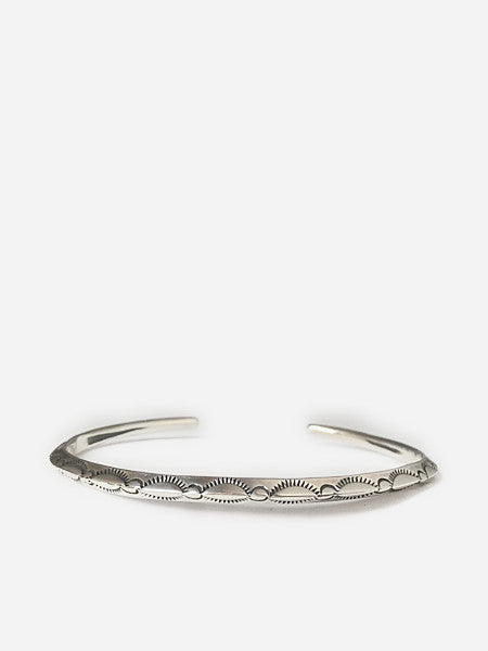 LARRY SMITH EXTRA THIN TRIANGLE BRACELET -LEAF-
