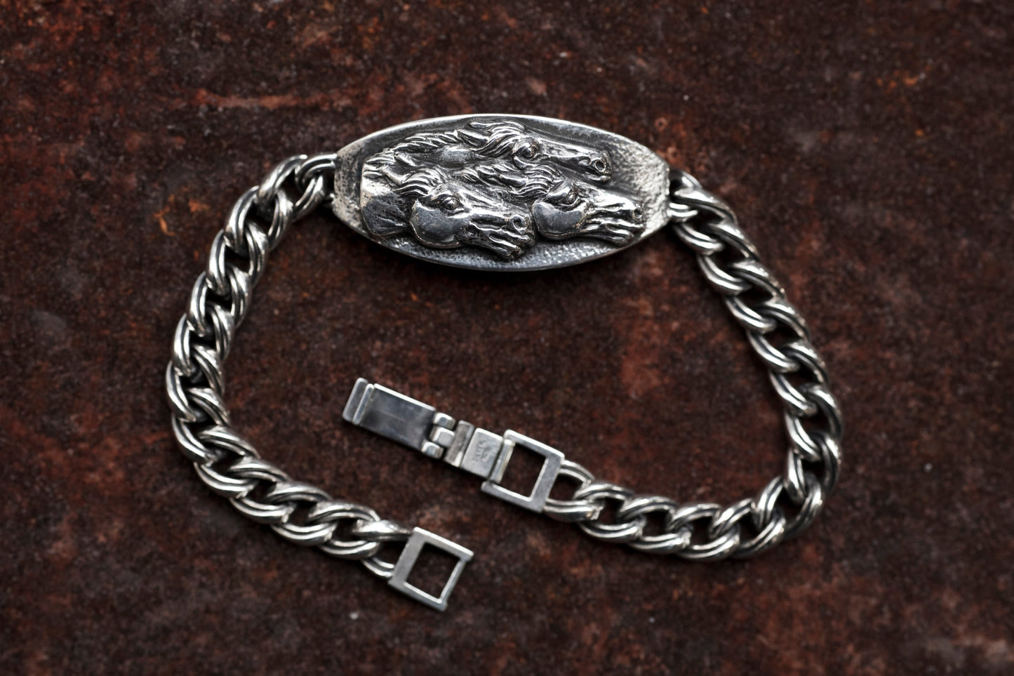 Peanuts&Co horse plate bracelet silver