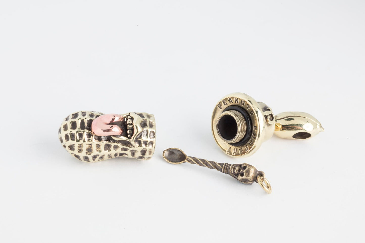 Peanuts&Co YACHIMATA BERO PEANUTS KEYHOLDER (BRASS×COPPER)