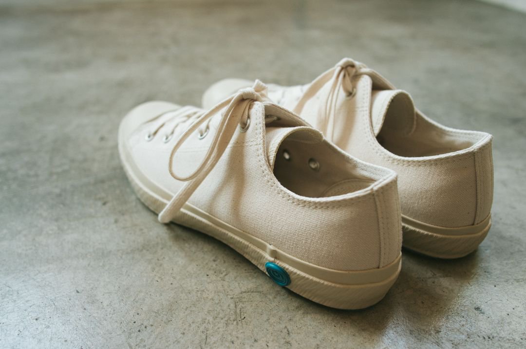 SHOES LIKE POTTERY WHITE