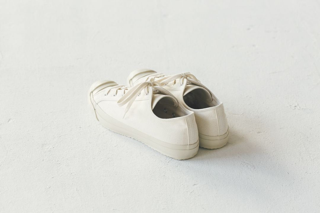 DOEK SHOE INDUSTRIES COURT - ECRU