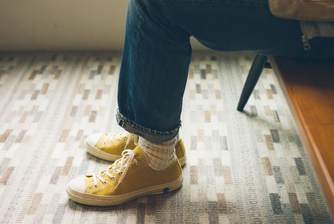SHOES LIKE POTTERY MUSTARD