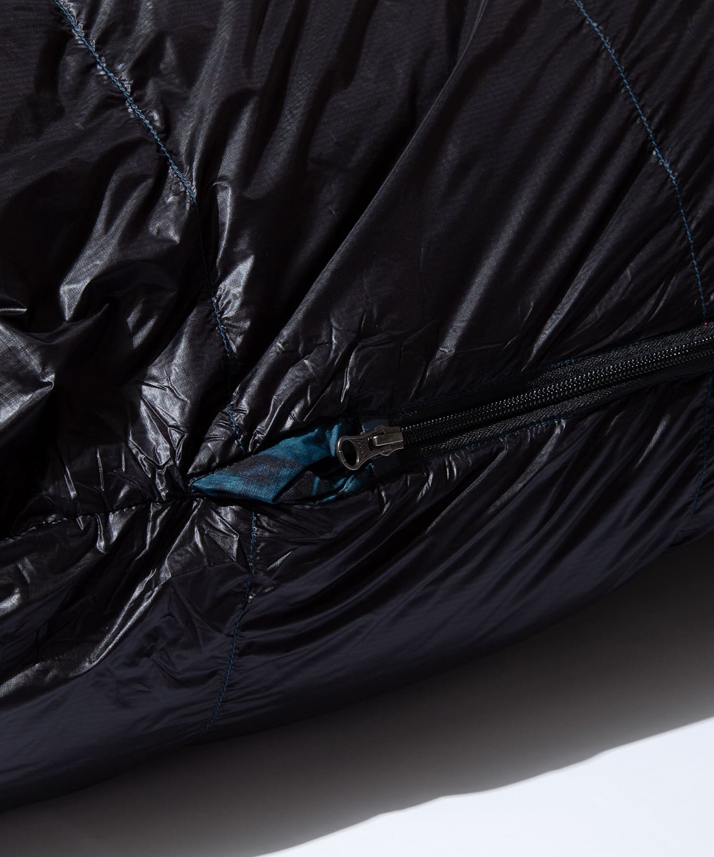 F/CE. × NANGA ENVIRONMENT UDD SLEEPING BAG 1000