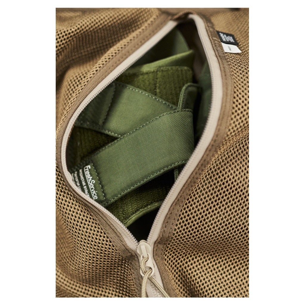 PHILMENT × FeshService SNEAKER SLEEVE