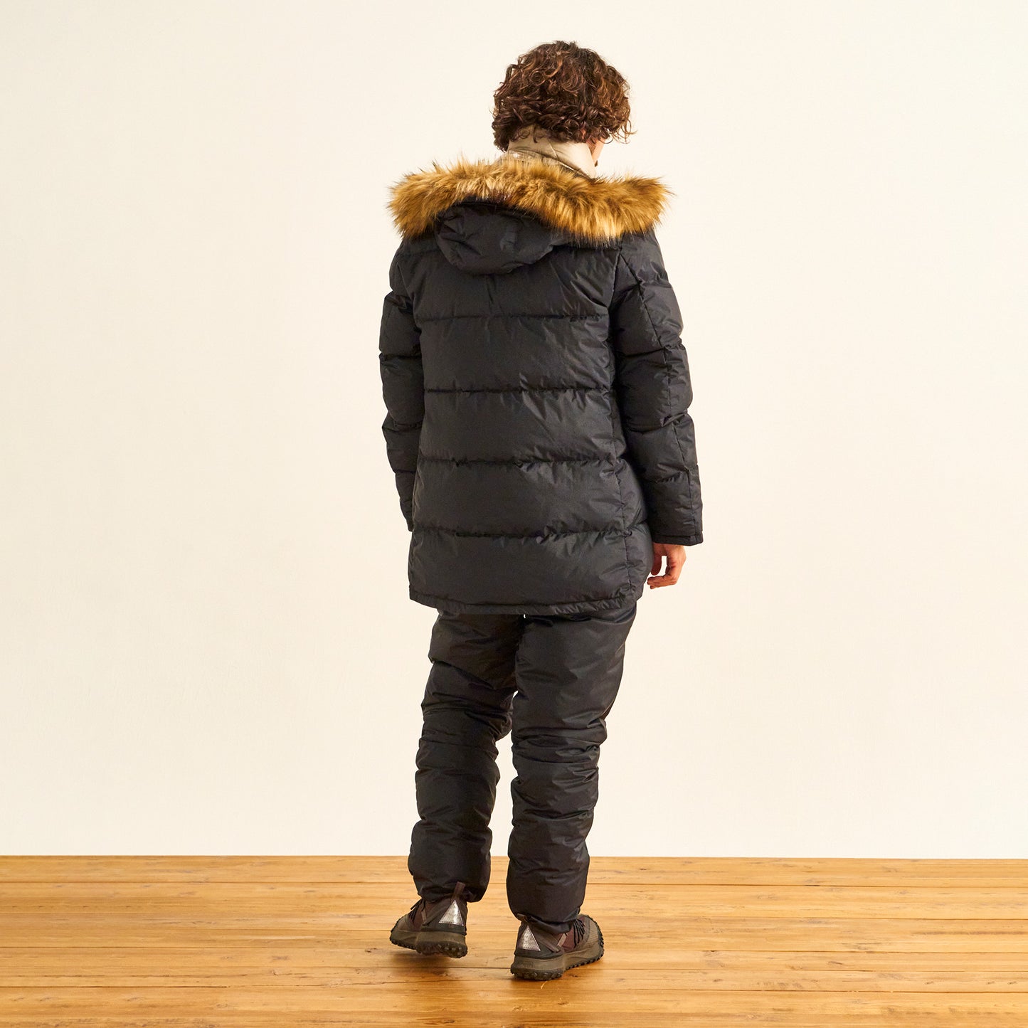 NANGA AURORA DOWN HALF COAT