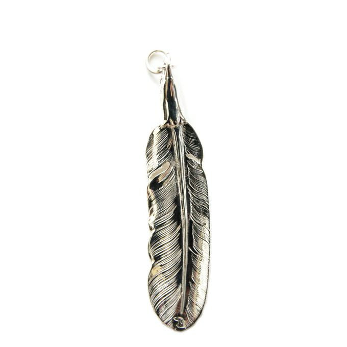 LARRY SMITH EAGLE HEAD FEATHER PENDANT – unexpected store