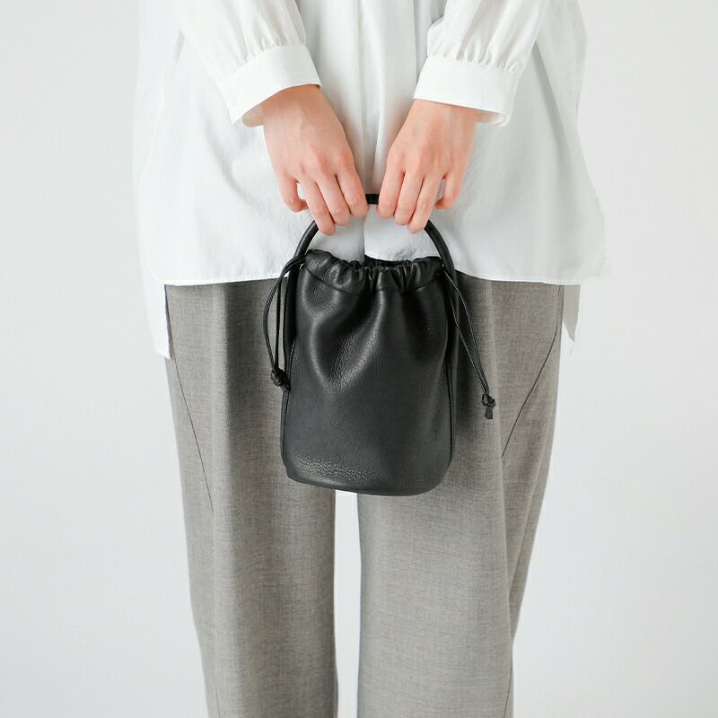 Aeta HANDLE POUCH S