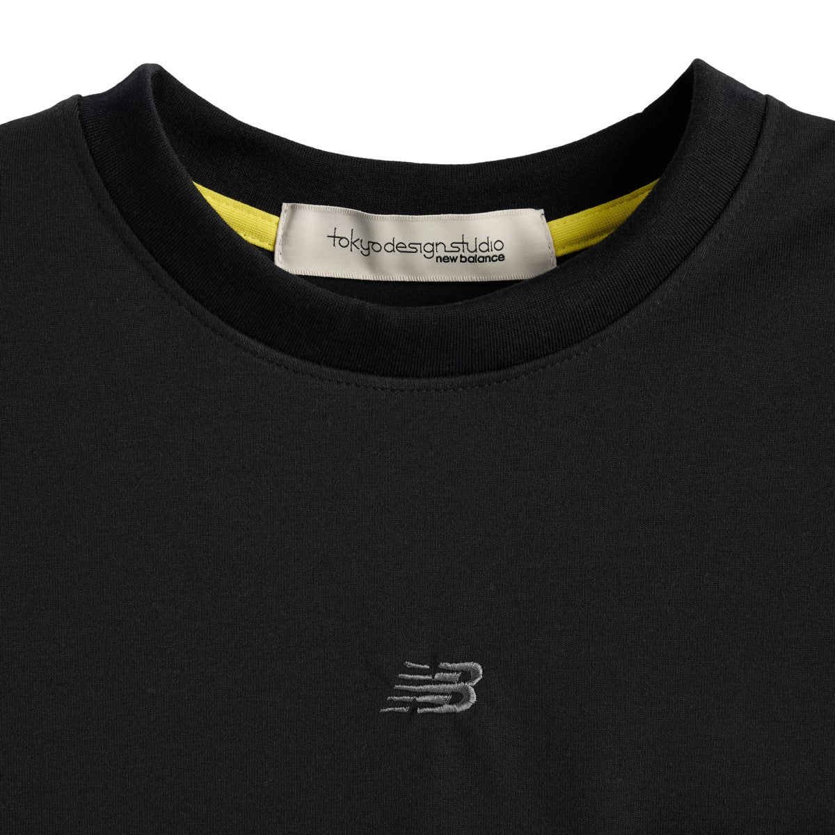 TOKYO DESIGN STUDIO New Balance Quick Dry S/S Tee - BLACK