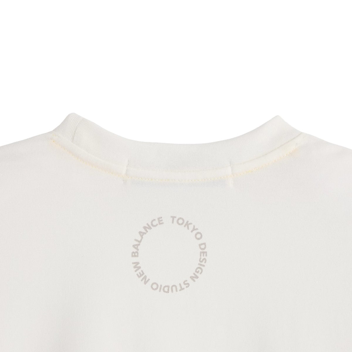 TOKYO DESIGN STUDIO New Balance Quick Dry S/S Tee - WHITE