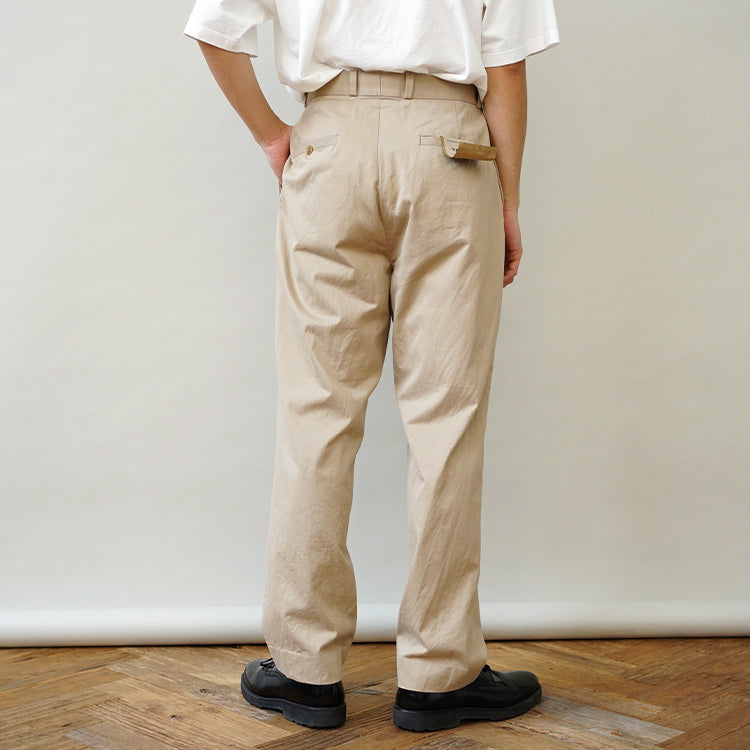 YAECA TUCK TAPERED CHINO TROUSERS