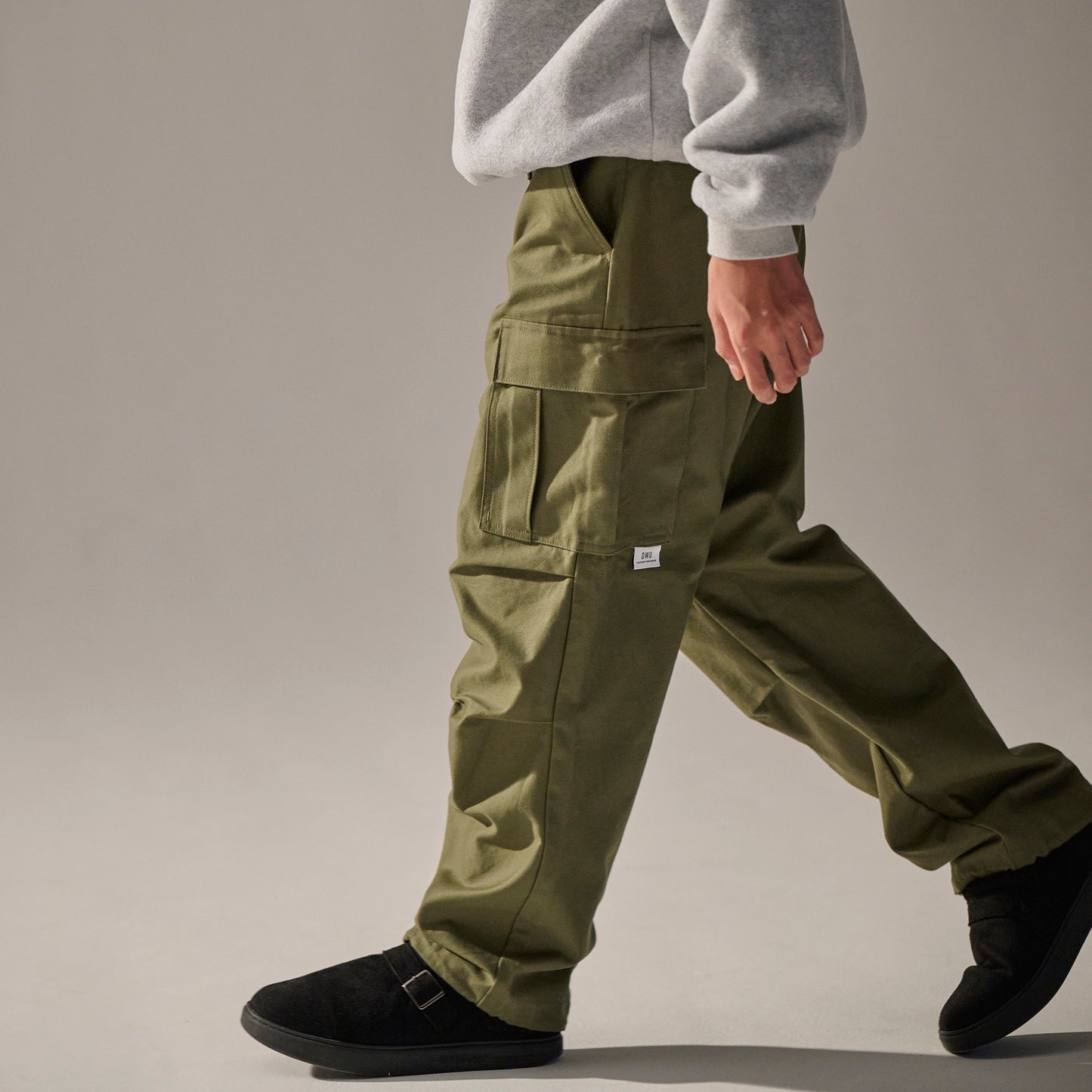 DESCENDANT BUCKET CARGO TROUSERS