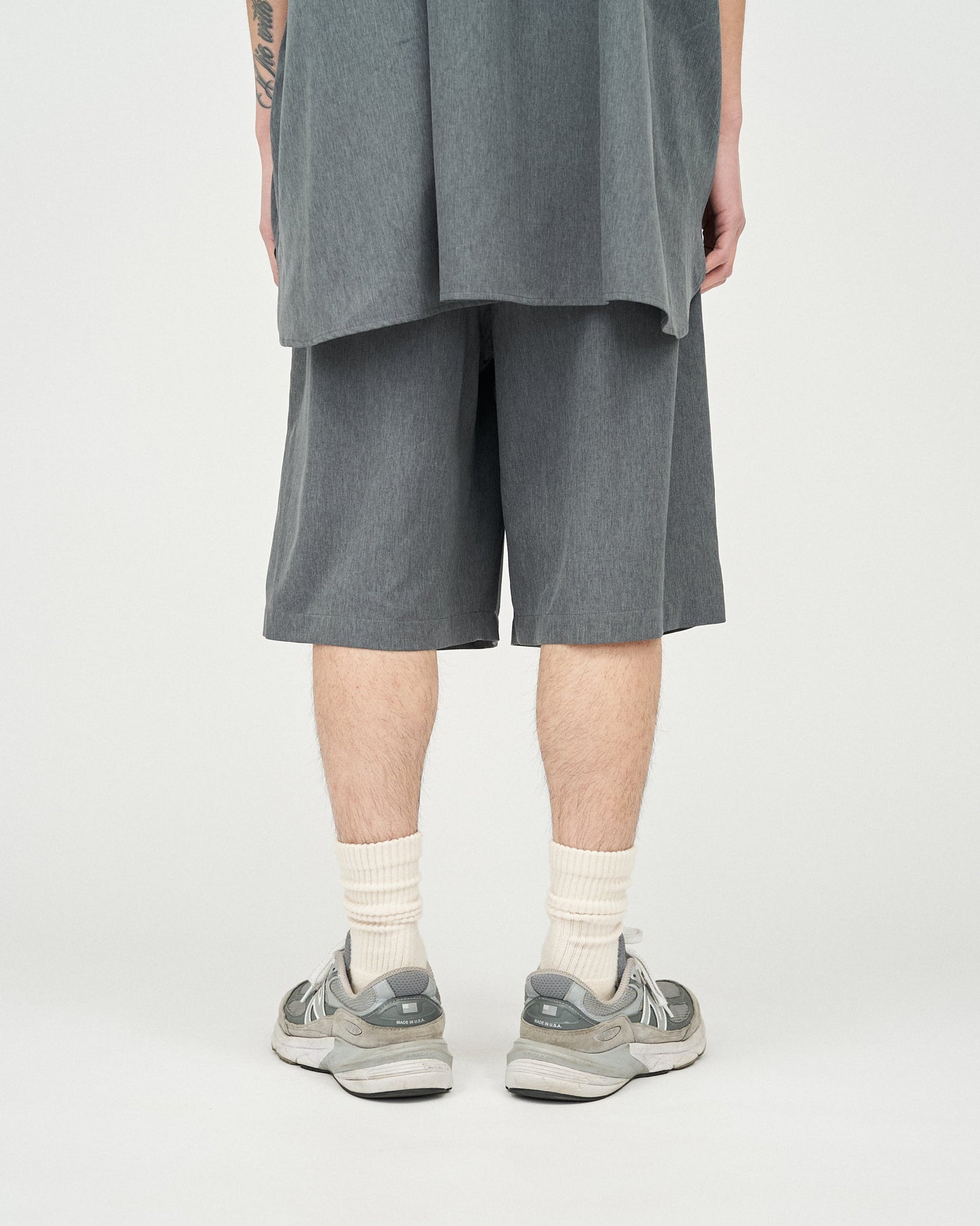 FreshService COOLFIBER TWO TUCK EASY SHORTS