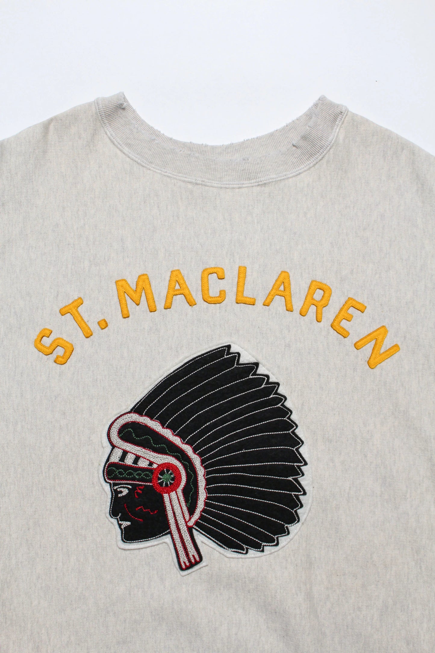 BOW WOW ST. MACLAREN UNIV. SWEATSHIRT AGED