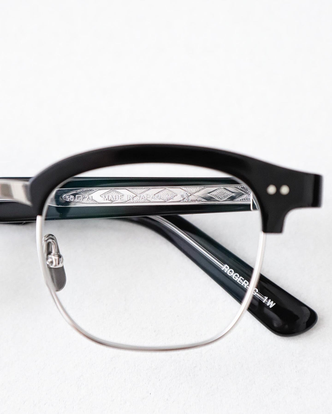 YELLOWS PLUS ROGER EYEGLASS FRAME Black Silver