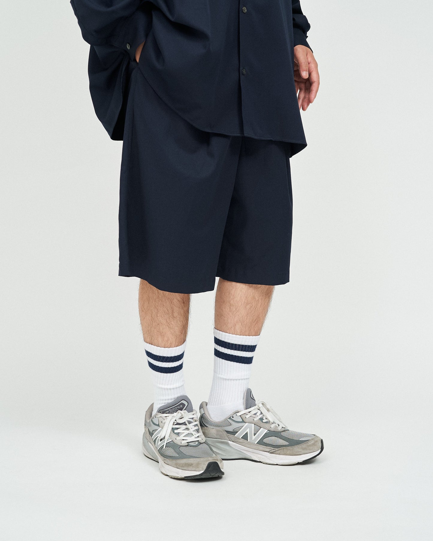 FreshService COOLFIBER TWO TUCK EASY SHORTS