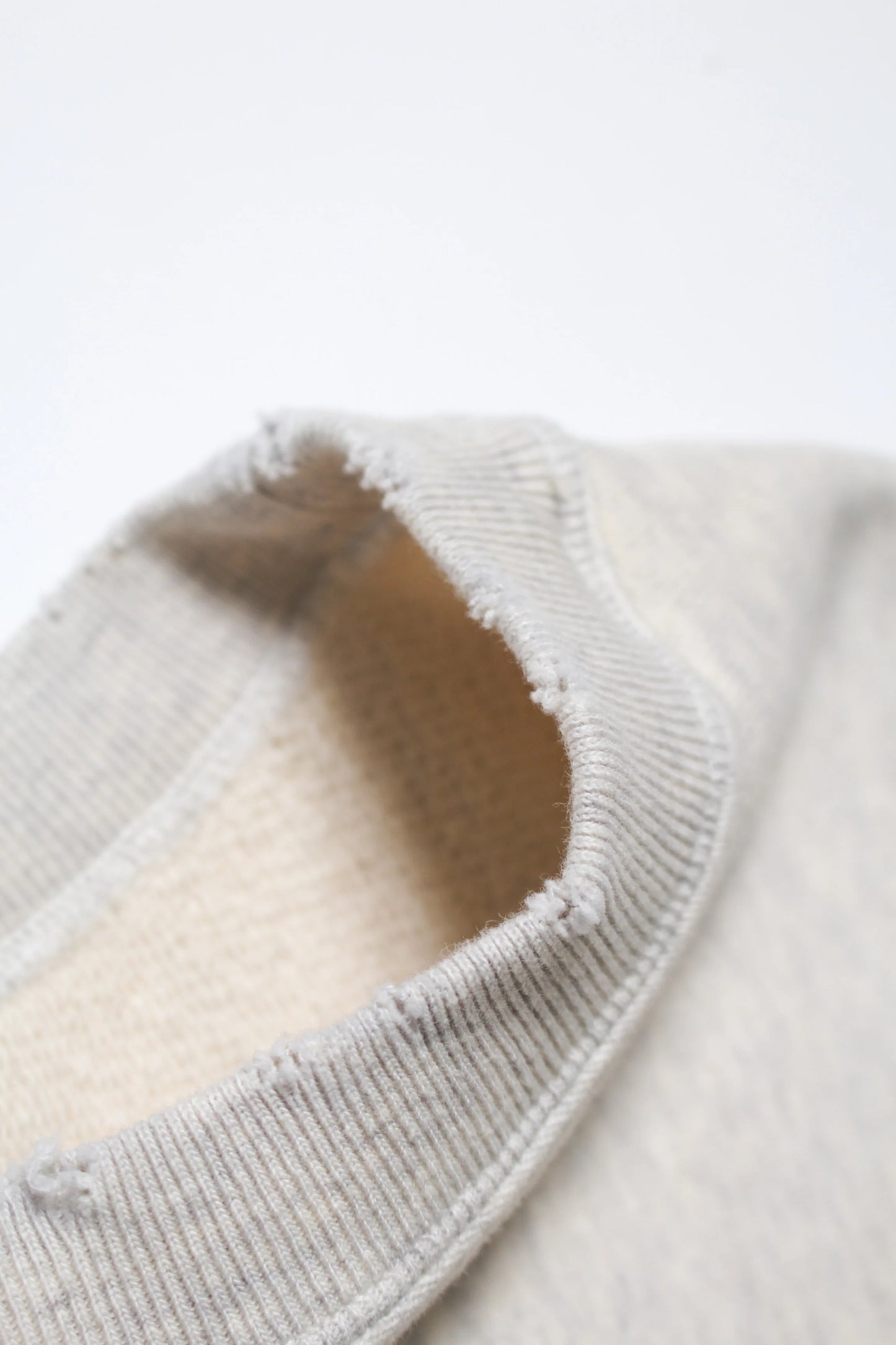 BOW WOW ST. MACLAREN UNIV. SWEATSHIRT AGED