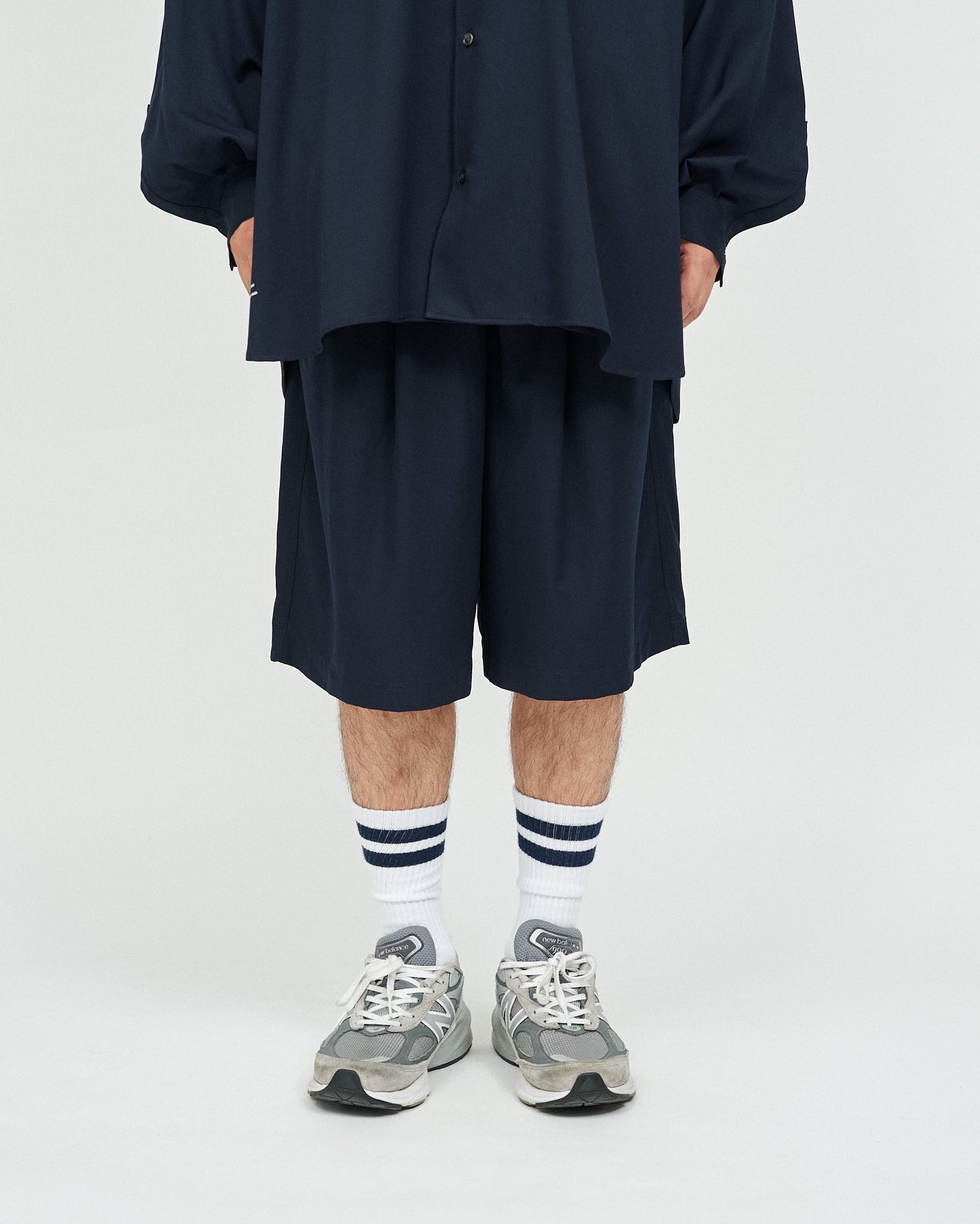FreshService COOLFIBER TWO TUCK EASY SHORTS