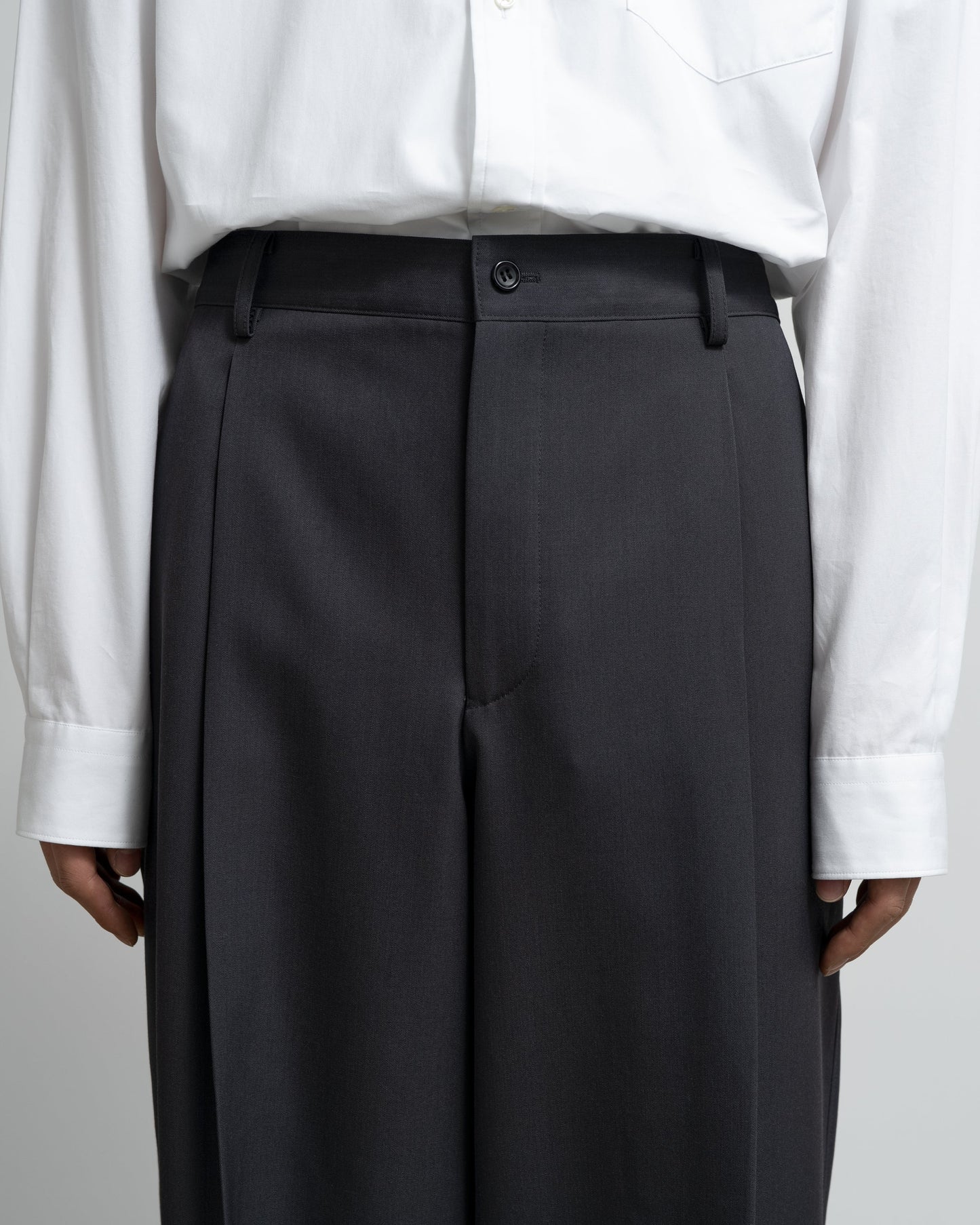 Graphpaper Scale Off Wool Wide Slacks