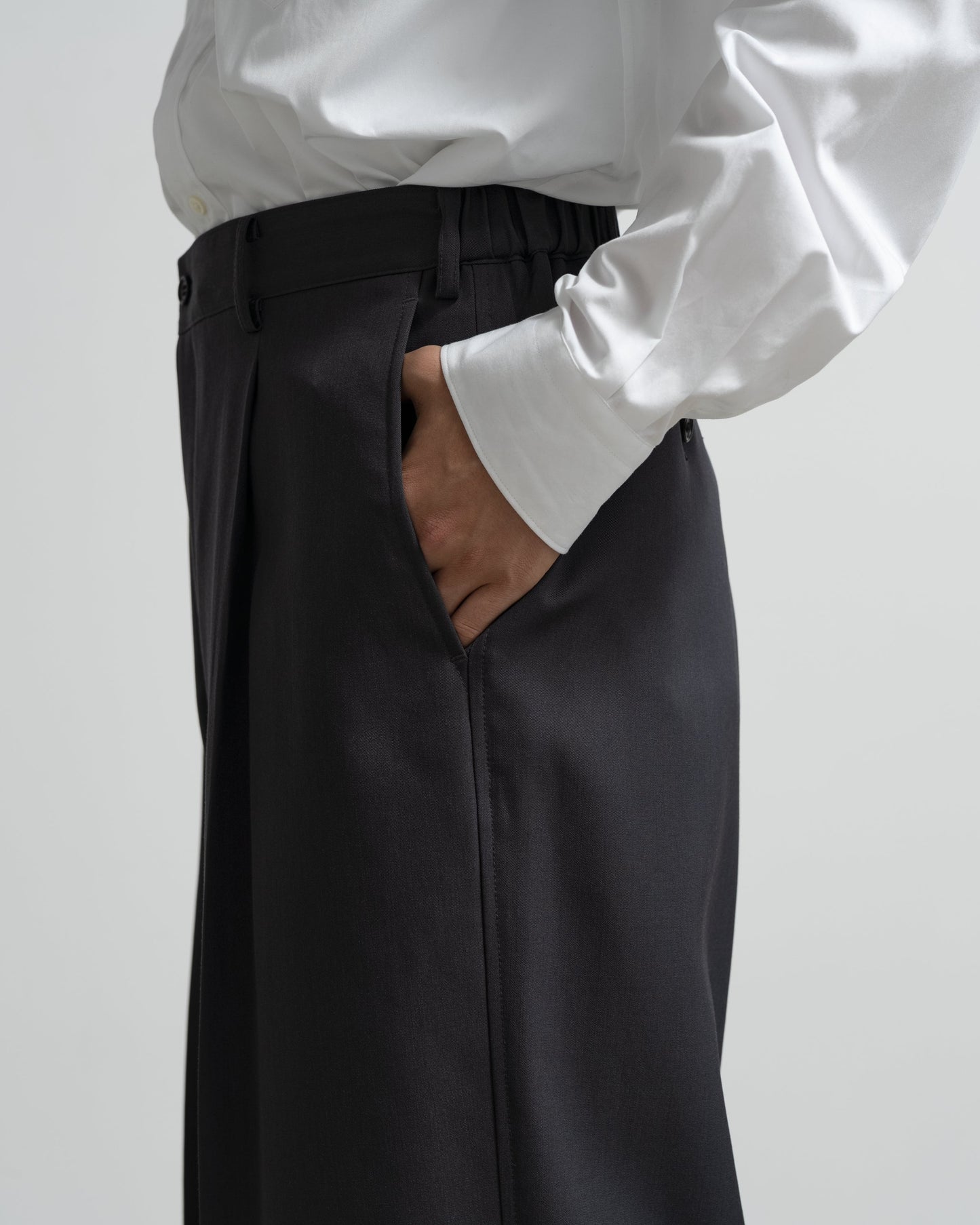 Graphpaper Scale Off Wool Wide Slacks