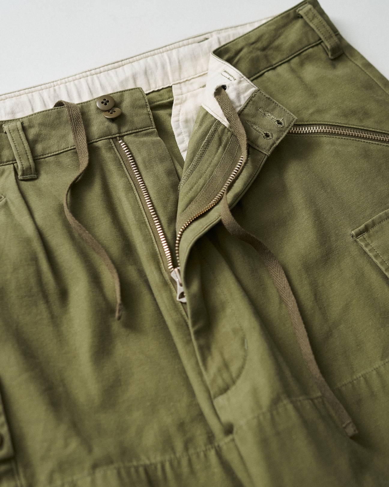 FreshService BACK SATEEN MOUNTAIN CARGO PANTS