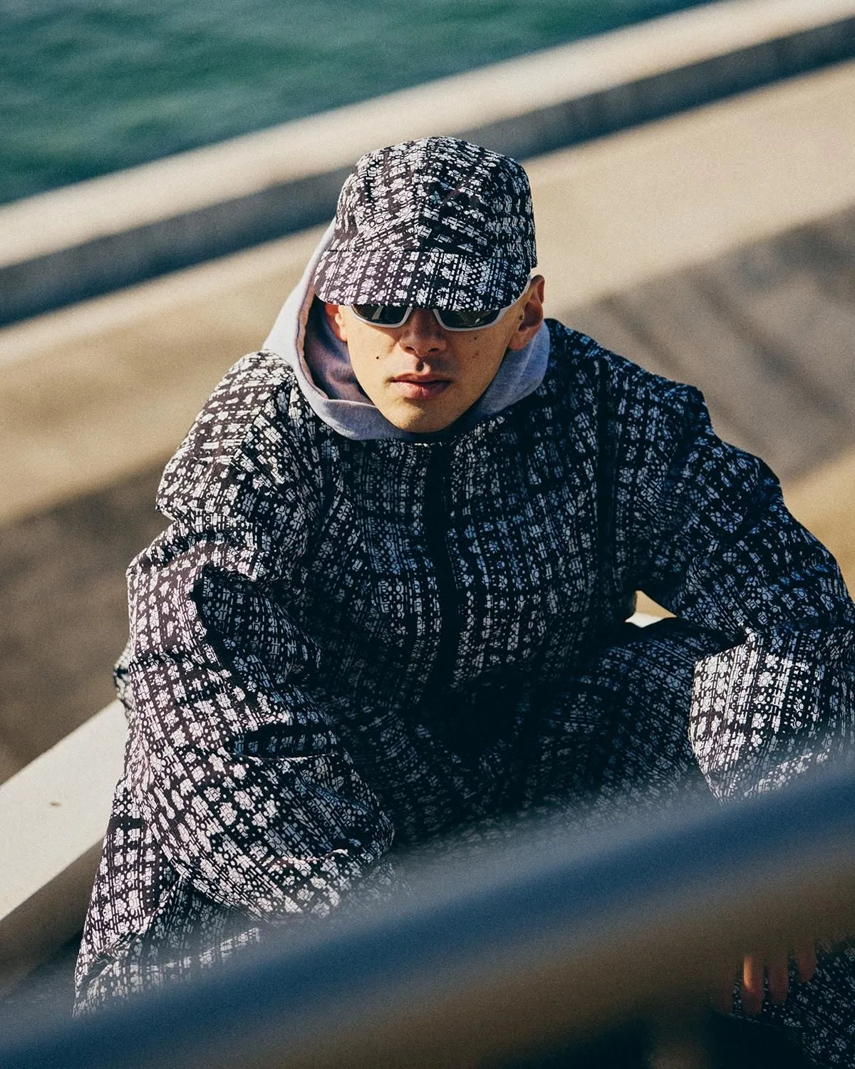 TIGHTBOOTH BLEEDING LOGO JACKET