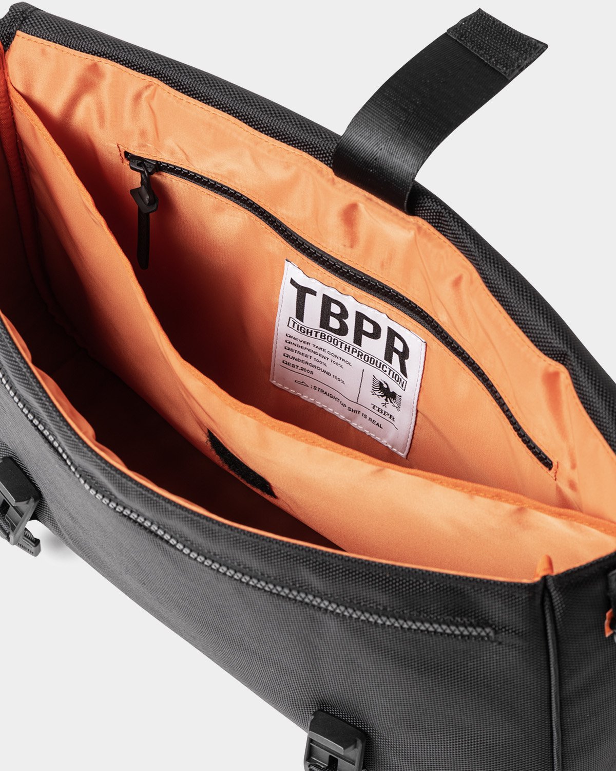 TIGHTBOOTH LOGO SHOULDER BAG – unexpected store