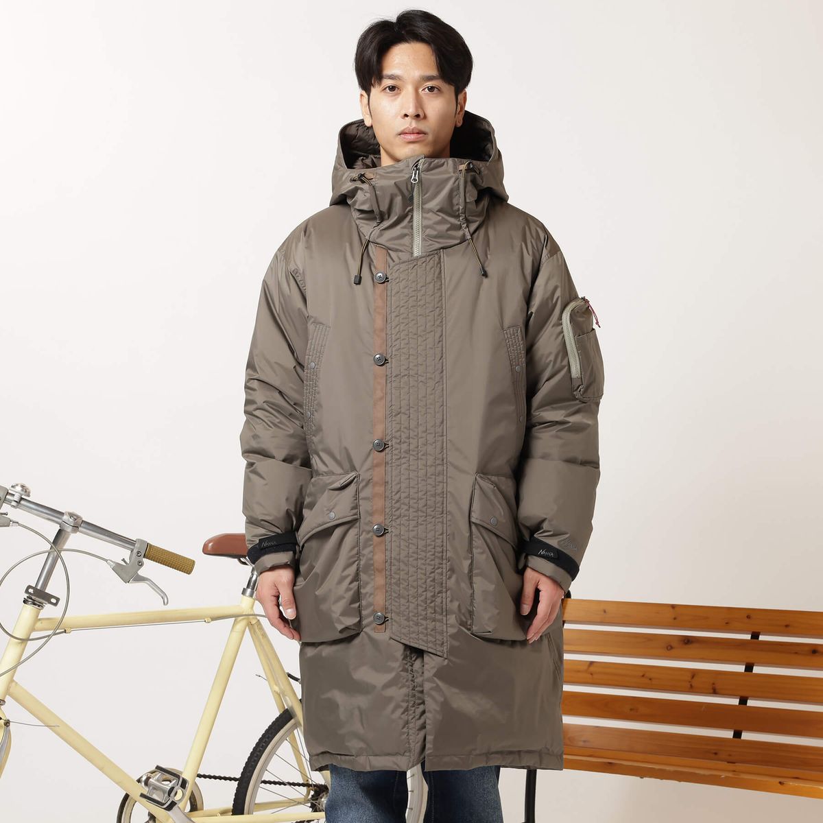 NANGA AURORA DOWN FIELD HALF COAT