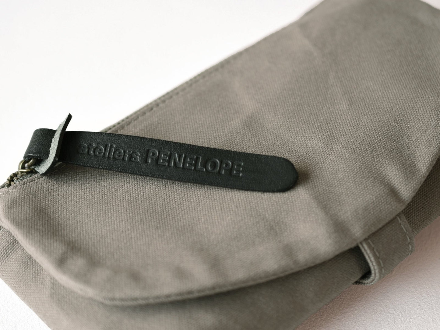 ateliers PENELOPE Cargo Pouch