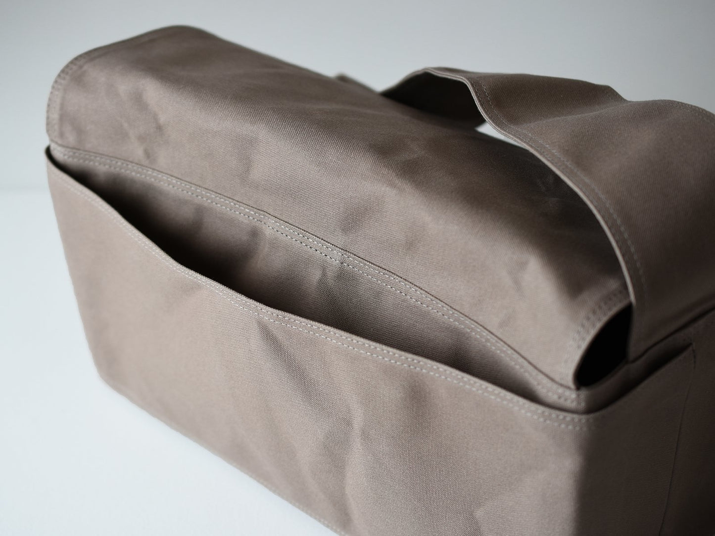 ateliers PENELOPE Delivery Bag (S)