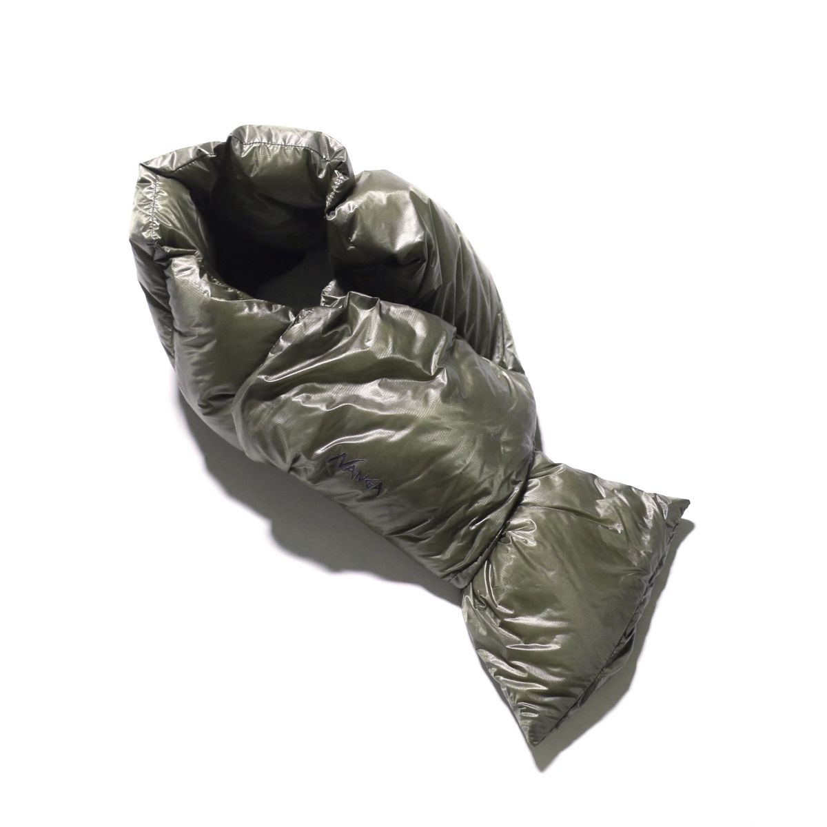 NANGA PORTABLE LIGHT DOWN MUFFLER