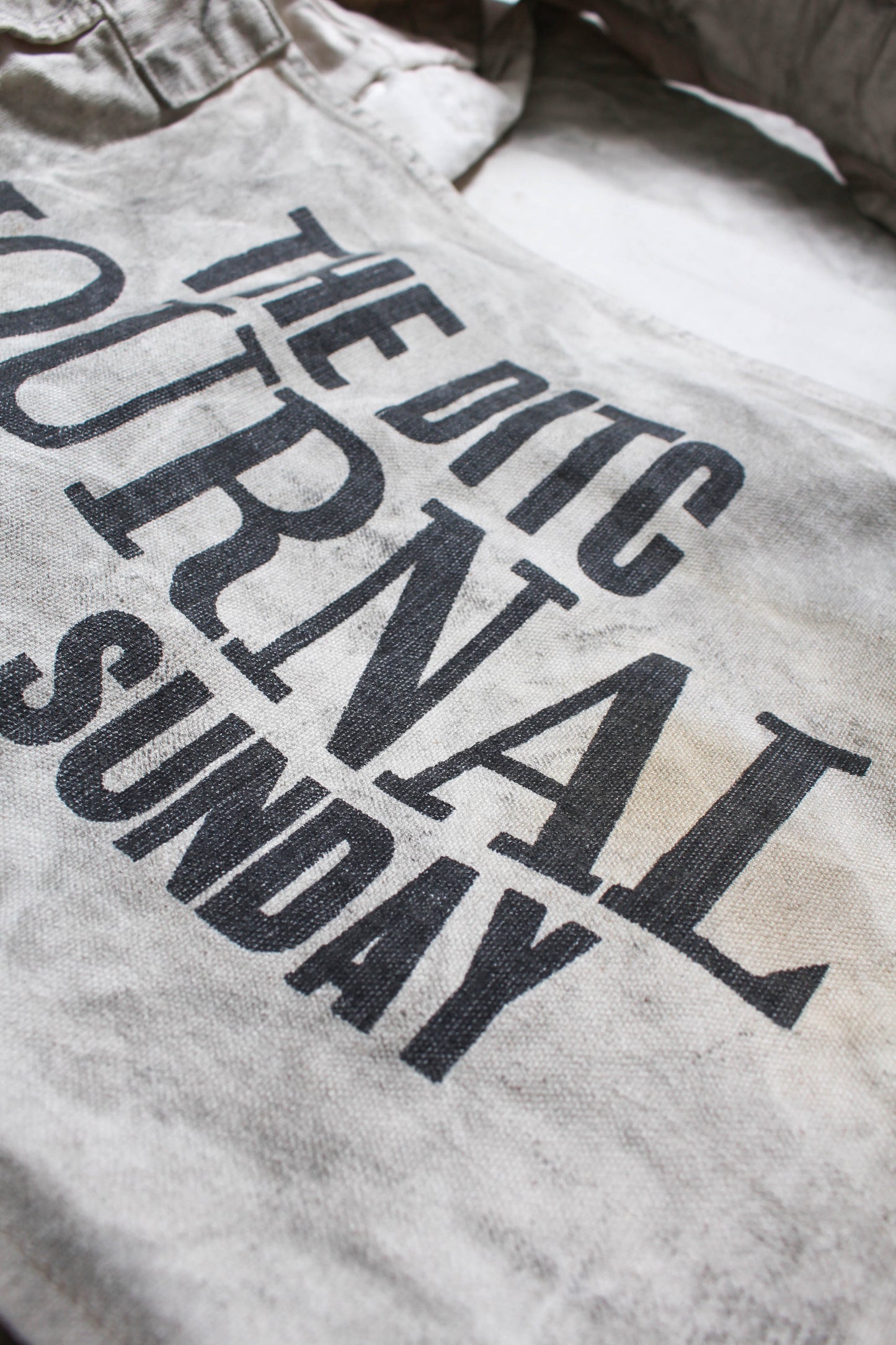 BOW WOW NEWSPAPER BAG